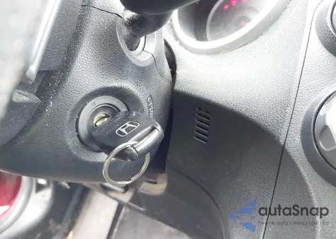 2011 Honda Fit Sport из США, поврежденный, VIN JHMGE8H52BC017834